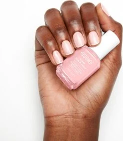 Essie - TREAT LOVE & COLOR™ - 30 Minimally Modest - Roze Nagellak - 13,5 Ml 31 Essie - TREAT LOVE & COLOR™ - 30 Minimally Modest - Roze Nagellak - 13,5 Ml -Essie 1046x1200 2