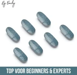 By Emily - Nagel Wrap - Sparkly Turquoise | 14 Stickers | Nail Wrap | Nail Art | Trendy | Design | Nagellakvrij | Eenvoudig | Nagel Wrap | Nagel Stickers | Folie | Zelfklevend | Sjablonen -Essie 1200x1173 16