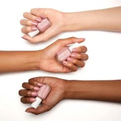 Essie Rocky Rose Collectie Nagellak - 644 Into The A Bliss - Roze - Glanzend - Limited Edition - 13,5 Ml 23 Essie Rocky Rose Collectie Nagellak - 644 Into The A Bliss - Roze - Glanzend - Limited Edition - 13,5 Ml -Essie 1200x1200 261