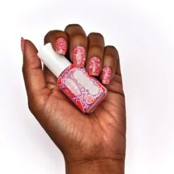 Essie Valentijnscollectie Matte Glitter Top Coat - 600 You're So Cupid - Rood Nagellak - 13,5 Ml -Essie 1200x1200 268