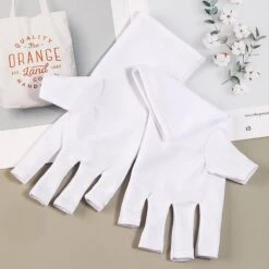 Anti | UV | Stralings Beschermings | Handschoenen | UV Lamp | UV Handschoenen| Nageldrogerlamp | Manucure | Gel Nagels 12 Anti | UV | Stralings Beschermings | Handschoenen | UV Lamp | UV Handschoenen| Nageldrogerlamp | Manucure | Gel Nagels -Essie 1200x1200 316