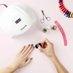 LifeGoods Nageldroger - Voor Gelnagels - 36 LED's - 54W 14 LifeGoods Nageldroger - Voor Gelnagels - 36 LED's - 54W -Essie 1200x1200 329