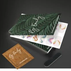 By Emily - Nagel Wrap - The Magic Belongs To Color | 16 Stickers | Nail Wrap | Nail Art | Trendy | Design | Nagellakvrij | Eenvoudig | Nagel Wrap | Nagel Stickers | Folie | Zelfklevend | Sjablonen -Essie 1200x1200 908